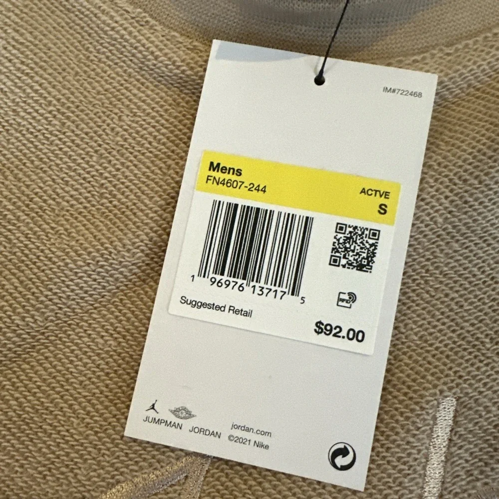 NWT Nike Mens Small Jordan Men's Flight MVP Long Sleeve Fleece‎ Beige FN4607-244